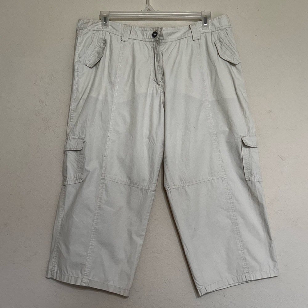 Real Clothing Shorts Women’s Size 18 Tan Khaki Cargo Utility Grunge Tactical